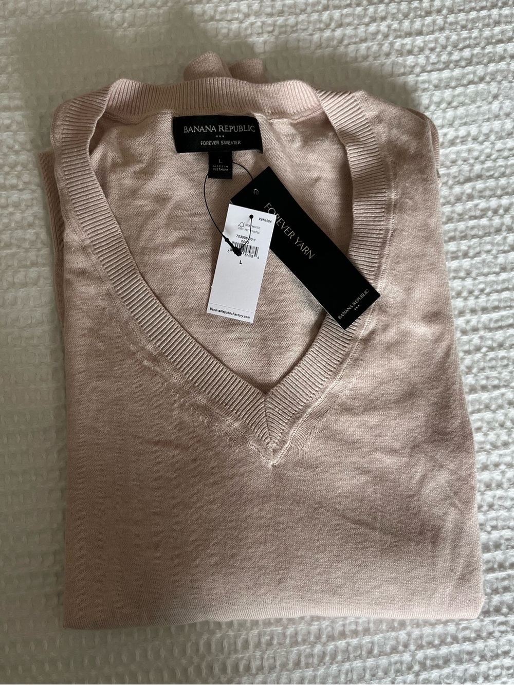 NWT Banana Republic Women’s Forever V-Neck Sweater - Light Blush Neutral